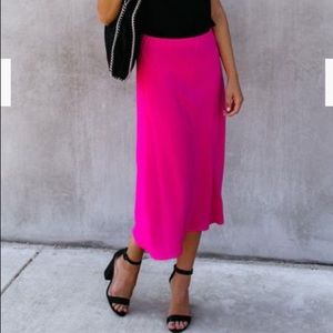 NWT VICI Fuchsia Satin Skirt